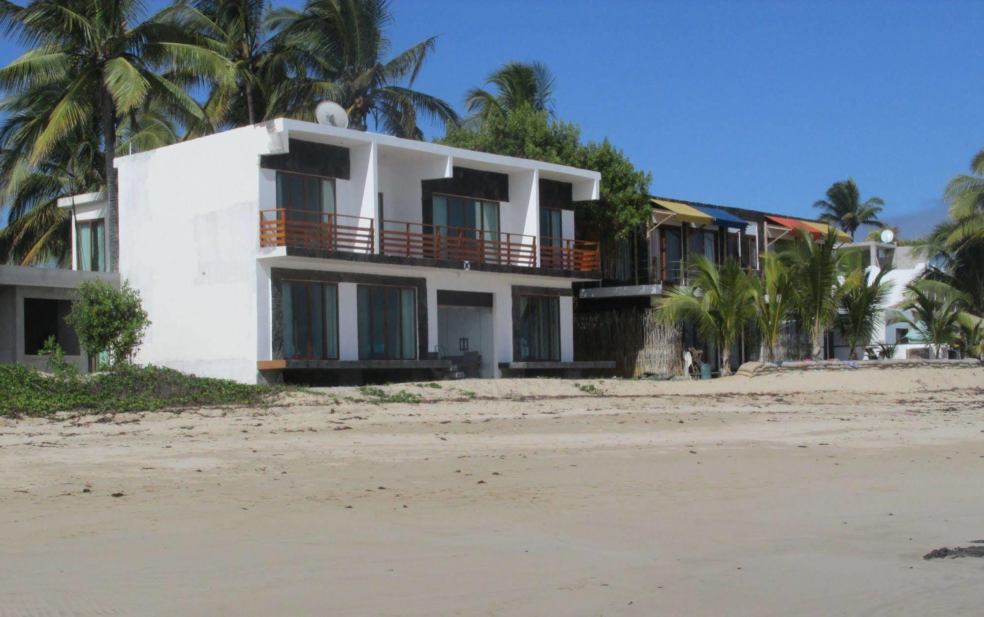 Bed and Breakfast Cormorant Beach House à Puerto Villamil Extérieur photo